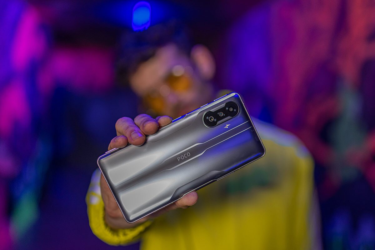 POCO F3 GT Price: 5,065mAh ਦੀ ਬੈਟਰੀ ਅਤੇ ਗੇਮਿੰਗ ਫੀਚਰਸ ਨਾਲ ਭਾਰਤ ਵਿੱਚ ਲਾਂਚ ਹੋਇਆ Poco F3 GT, ਜਾਣੋ ਕੀਮਤ, ਫੀਚਰ ਅਤੇ ਸਪੈਸੀਫਿਕੇਸ਼ਨ