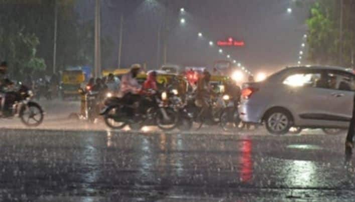 Heavy rain forecast in the next 5 days Gujarat ગુજરાતમાં આગામી 5 દિવસ ભારે વરસાદને લઈ  હવામાન વિભાગે શું કરી આગાહી ? 