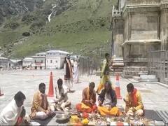 सीएम पुष्कर सिंह धामी के आश्वासन के बाद तीर्थ पुरोहितों का आंदोलन खत्म, देवस्थानम बोर्ड एक्ट में होगा संशोधन