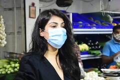 IN PICS: পরনে ব্ল্যাক অউটফিট, বান্দ্রায় পাপারাৎজির ক্যামেরার মুখোমুখি রিয়া