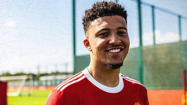 Manchester United sign Jadon Sancho from Dortmund, know in details Jadon Sancho in Manchester: পাঁচ বছরের চুক্তিতে ডর্টমুন্ড থেকে ম্যাঞ্চেস্টারে যোগ দিলেন স্যাঞ্চো