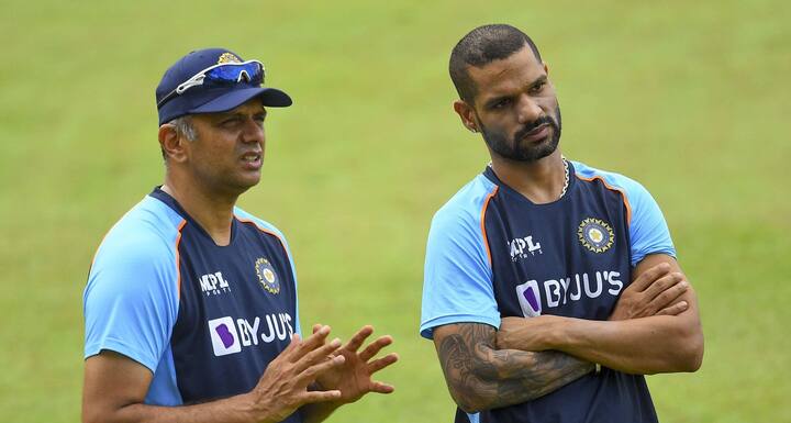 IND vs SL: ભારતીય ટીમે (Team India) શ્રીલંકા (Sri Lanka) વિરુદ્ધ પહેલી અને બીજી વનડે મેચ જીતીને સીરીઝ પર કબજો જમાવી દીધો છે. ત્રણ મેચોની સીરીઝની આજે અંતિમ મેચ પ્રેમદાસા સ્ટેડિયમાં બપોરે રમાશે. ભારતની નજર શ્રીલંકાનો વ્હાઇટ વૉશ કરવા પર છે.