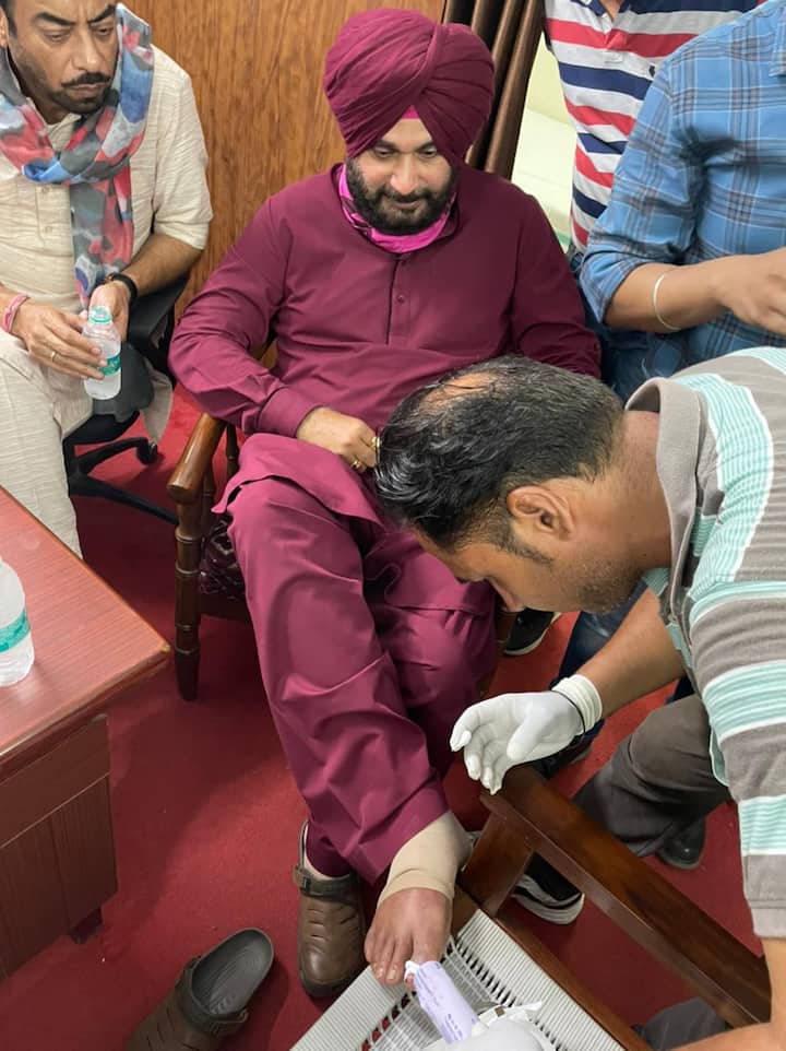 ਨਵਜੋਤ ਸਿੰਘ ਸਿੱਧੂ ਲੁਧਿਆਣਾ ਡੀਐਮਸੀ ਹਸਪਤਾਲ ਪਹੁੰਚੇ।