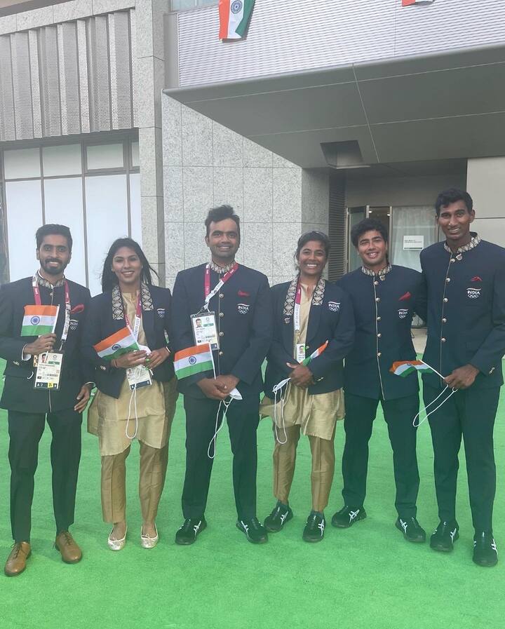 நான்காவது முறையாக ஒலிம்பிக் போட்டியில் களமிறங்கும் சரத் கமல் மற்றும் சானியா மிர்சா ஆகியோர் தொடக்க விழாவில் பங்கேற்கவில்லை என்பது குறிப்பிடத்தக்கது.