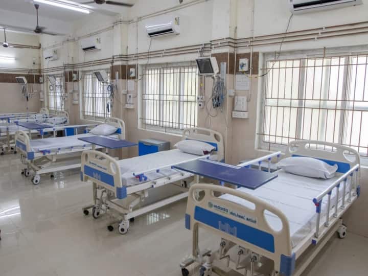 Covid 19: तीसरी लहर से पहले बंगाल सरकार ने उठाया कदम, अस्पतालों के लिए 10 हजार अतिरिक्त बेड का प्रबंध