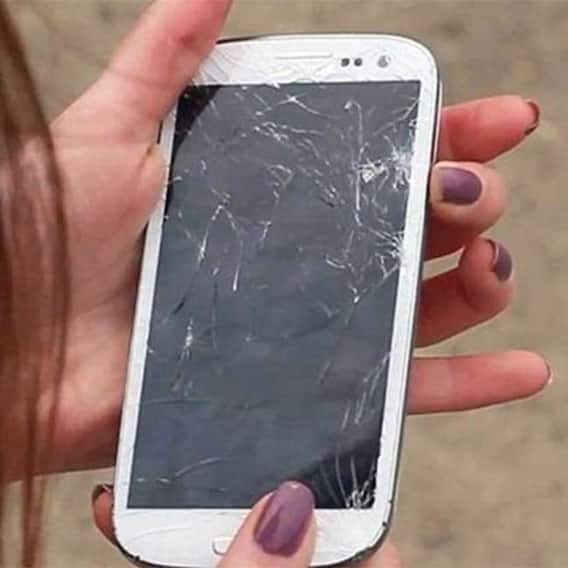 શું આપના ફોનનો ટચ ગ્લાસ તૂટી ગયો છે? તો આ ટ્રિકથી ટચ સ્ક્રિન ચાલુ કરો