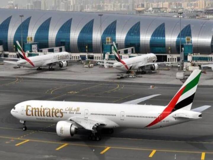 Dubai: DXB airport runway briefly closed as two planes clip each other Plane Clip | ஒன்றுடன் ஒன்று மோதிக்கொண்ட விமானங்கள் : 2 மணிநேரம் மூடப்பட்ட ஓடுதள பாதை..!