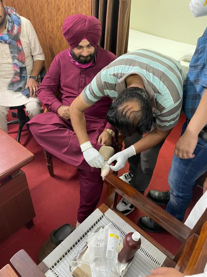 ਨਵਜੋਤ ਸਿੰਘ ਸਿੱਧੂ ਲੁਧਿਆਣਾ ਡੀਐਮਸੀ ਹਸਪਤਾਲ ਪਹੁੰਚੇ।