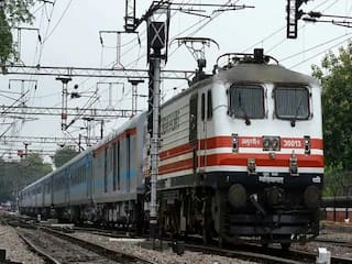 Railway Recruitment 2021: रेलवे में अप्रेंटिस के 1600 से ज्यादा पदों पर निकली भर्तियां, ऐसे कर सकते हैं आवेदन