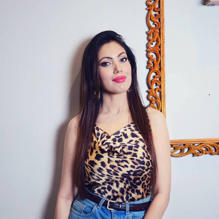 मुनमुन दत्ता मुनमुन दत्ता ने साल 2004 में ‘हम सब भारती’ सीरियल से डेब्यू किया था. इसमें उनके साथ दिलीप जोशी ने भी काम किया था