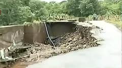 Mahad Landslide : महाडच्या साखर सुतारवाडीत दरड कोसळून 5 जणांचा मृत्यू, महापुरात पूलही वाहून गेला