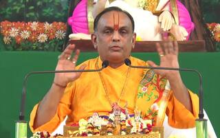 Guru Purnima 2021: આપણી ભાવના શુદ્ધ હોય તો ગુરુની કૃપા દૃષ્ટિ દ્વારા જીવનો ઉદ્ધાર થઈ શકે: વૈષ્ણવાચાર્ય દ્વારકેશલાલજી મહારાજ