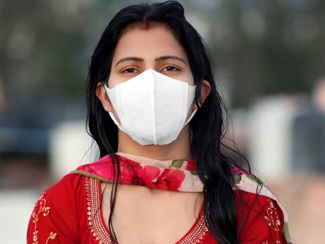 Wearing mask a mandatory precaution after vaccination of both doses know the expert comment વેક્સિનના બંને ડોઝ લીધા બાદ માસ્ક કેટલું જરૂરી, નિષ્ણાતનો મત જાણો