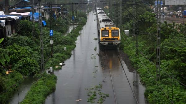 Indian Railways Trains Cancelled: భారీ వర్షాల కారణంగా రద్దైన రైళ్లు ఇవే…