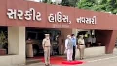 નવસારીઃ મધ્યપ્રદેશના રાજ્યપાલ મંગુભાઈ પટેલ સર્કિટ હાઉસ ખાતે પહોંચ્યા,જુઓ વીડિયો