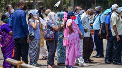 Vaccine Harassment: মিলছে না ভ্যাকসিন, কলকাতা সহ রাজ্য জুড়ে কোভিড ভ্যাকসিন নিয়ে হয়রানির অভিযোগ