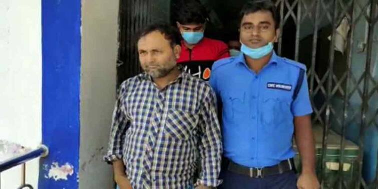 Malda Chanchol Deed Writer arrested for making fake signature Stamps at Government office Malda: সরকারি অফিসের নাকের ডগায় সই, সিলমোহর জাল করে শংসাপত্র দুর্নীতি, চাঁচলে গ্রেফতার দলিল লেখক