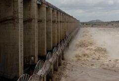 दिल्ली में यमुना का जलस्तर खतरे के निशान से पार, बाढ़ का खतरा बढ़ा, बचाव कार्य से जुड़ी टीमें अलर्ट