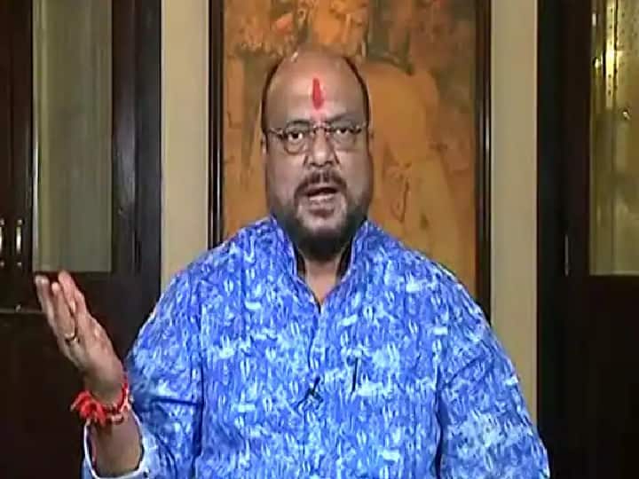 Maharashtra Political Crisis shivsena leader gulabrao patil disappear May Leaving for Guwahati Marathi News Maharashtra Political Crisis : 'मी डब्बा अन् उद्धव ठाकरे माझे इंजिन' म्हणणारे गुलाबराव पाटीलही गुवाहाटीकडे रवाना?