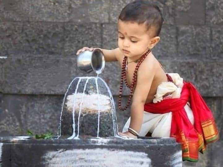 The month of Sawan started from today remembering Lord Shiva and send wishes and quotes Happy Sawan 2021: आज से सावन का महीना शुरू, भगवान शिव का स्मरण कर अपनों को भेजें ये बधाई संदेश और इमेज