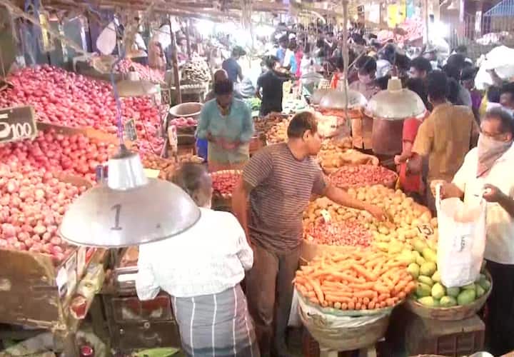 Chennai Heavy Rain Coastal Regions Affect Vegetable Fruits Supply Vendors Hike Prices 20 Per Cent Chennai: Heavy Rains In Coastal Regions Affect Vegetable, Fruits Supply, Vendors Hike Prices By 20%
