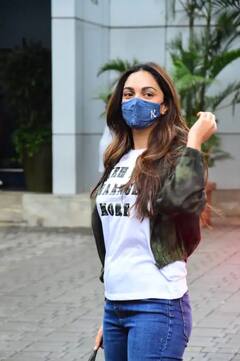 In Pics: ਬੁਆਏਫ੍ਰੈਂਡ ਸਿਧਾਰਥ ਮਲਹੋਤਰਾ ਨਾਲ ਪ੍ਰਾਈਵੇਟ ਏਅਰਪੋਰਟ 'ਤੇ ਸਪਾਟ ਹੋਈ ਕਿਆਰਾ ਅਡਵਾਨੀ, ਦੇਖੋ ਖੂਬਸੂਰਤ ਅੰਦਾਜ਼