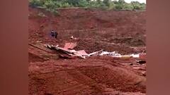 Kolhapur Landslide : कोल्हापुरातील करंजफेणमध्ये पेट्रोल पंपावर दरड कोसळली, पेट्रोल पंप ढिगाऱ्याखाली
