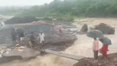 MP Floods: People risk life to cross swollen river in Katni