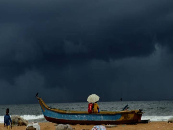 west bengal weather forecast kolkata south bengal heavy rain depression updates WB Weather Updates: বাংলার আকাশে ফের নিম্নচাপের ভ্রুকুটি, দক্ষিণবঙ্গে ভারী বৃষ্টির পূর্বাভাস