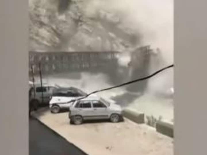 Himachal Pradesh Landslide: हिमाचल के किन्नौर में लैंडस्लाइड, सांग्ला घाटी में पुल टूटने से सात लोगों की मौत