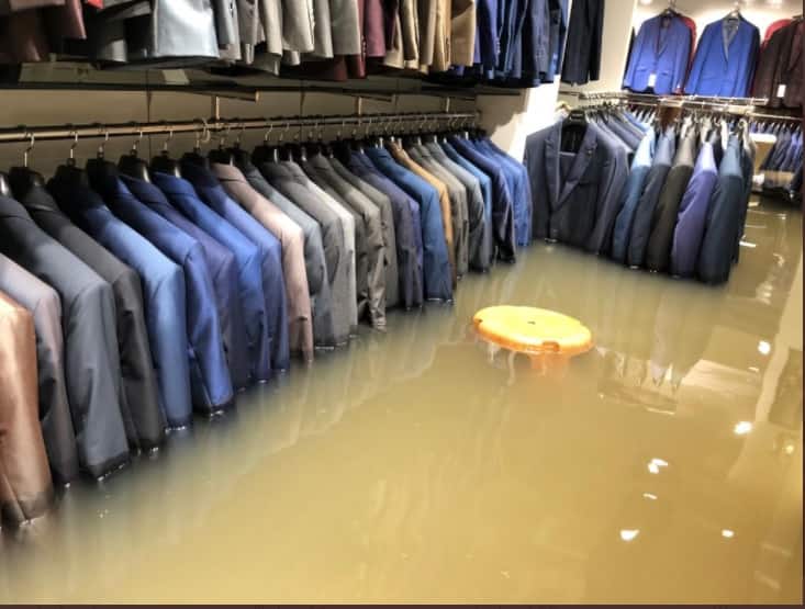 Fact Check: सोशल मीडिया पर मुंबई की बाढ़ से जुड़ी एक तस्वीर में कितनी है सच्चाई, जानिए