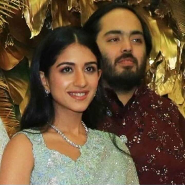 अफवाहों की माने तो वह अनंत अंबानी की लेडी लव हैं. अनंत की लेडी लव हाल में किसी दोस्ती की शादी में हुईं, जहां से कुछ तस्वीरें वायरल हो गईं.