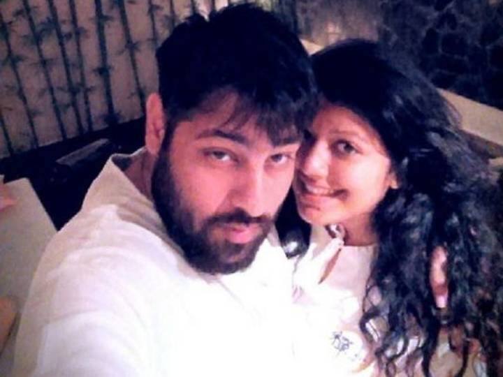 अब हाल ही में मिली जानकारी के अनुसार बादशाह और जैस्मीन के रिश्ते में कुछ ठीक नहीं चल रहा है. रिपोर्ट की मानें तो बादशाह की पत्नी लॉकडाउन के वक्त के दौरान पंजाब में थी. और तभी से दोनों के बीच दूरियां आ गई.