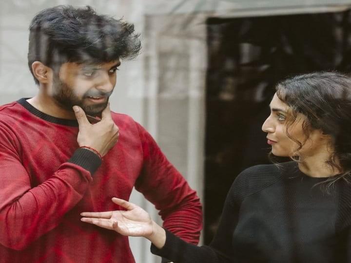 குக் வித் கோமாளி புகழ் அஸ்வின் மற்றும் பிகில் பட புகழ் ரெபா மோனிகா ஜான் இருவரும் இணைந்து வெளிவந்த ஆல்பம் சாங்