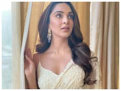 Kiara Advani, ने खूबसूरत साड़ी पहन कर धड़काया फैंस का दिल, शेयर की दिलकश तस्वीरें