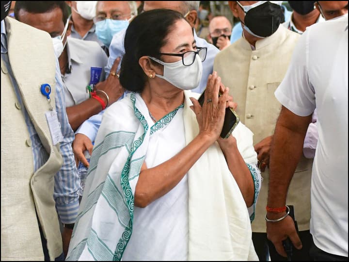 CM Mamata In Delhi: TMC Chief To Meet PM Modi, President Kovind And Oppn Leaders During Five-Day Visit CM Mamata In Delhi: TMC Chief To Meet PM Modi, President Kovind And Oppn Leaders During Five-Day Visit