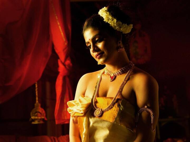 பசிக்குது பசிக்குது தினம்தினம்தான் தின்னா பசியது தீர்ந்திடுதா