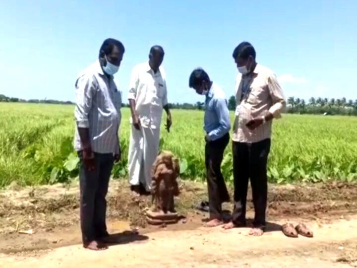 mayiladurai goddess statue found during road widening work சாலை விரிவாக்க பணியின் போது கிடைத்த அம்மன் சிலை!