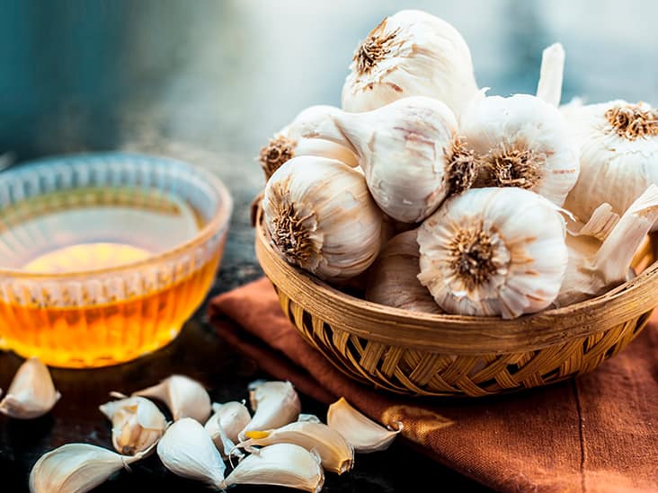 Benefits of Garlic and Honey, Health Tips, Honey benefits with Garlic 1 ਹਫ਼ਤਾ ਪੂਰਾ ਲਸਣ ਅਤੇ ਸ਼ਹਿਦ ਦਾ ਸੇਵਨ ਕਰਕੇ ਵੇਖੋ, ਫਾਇਦੇ ਕਰ ਦੇਣਗੇ ਹੈਰਾਨ