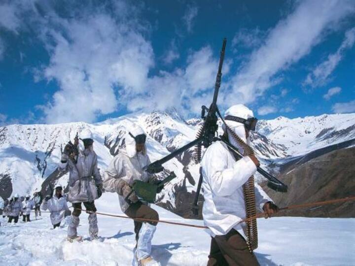 கார்கில் போரில் மைனஸ் டிகிரி குளிரில் இந்திய வீரர்கள் நாட்டுக்காக போரிட்டனர்