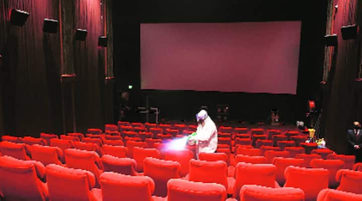 LocalCircles Survey: Only 10% of people plan to watch movies in cinema halls in next 60 days, an increase of 2% from last month Survey: सिर्फ 10 फीसदी लोग ही अगले 60 दिनों में सिनेमा हॉल में फिल्म देखने की चाहत रखते हैं