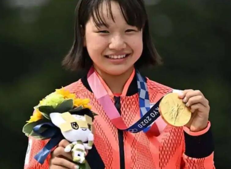 momiji nishiya created history became the youngest person to win gold medal  Tokyo Olympics: મોમિજી નિશિયાએ રચ્યો ઈતિહાસ, સૌથી નાની ઉંમરમાં ગોલ્ડ મેડલ જીતવાનો રેકોર્ડ પોતાના નામે કર્યો