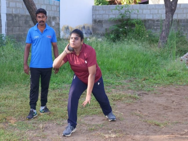 தடைகளை நிறைகளாக்குவோம் - தூத்துக்குடியின் தங்கமகள் ஆட்டிச நிலையாளர் முத்துமீனாளின் கதை..!