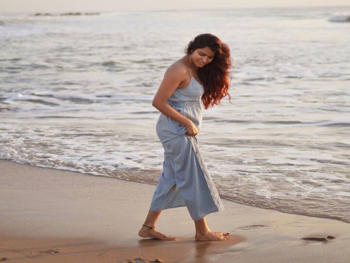 உள்ளத்திலே அறை உண்டு வாசல் இல்லை.. உள்ளே வந்திடும் நினைவோ திரும்பவில்லை