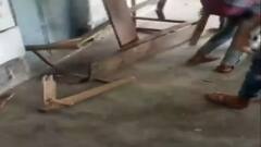 Murshidabad में बच्चों ने स्कूल में मचाया उपद्रव, नंबर देने में धांधली का लगाया आरोप