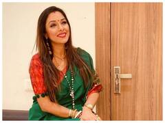 Bachpan Ka Pyaar: Rupali Ganguly ने सिर पर पल्लू रख कर, खास अंदाज में गाया गाना