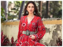 Aditi Rao Hydari : नियमित योगा, डान्स अन् हेल्दी डाएट; अदिती राव हैदरीचा फिटनेस फंडा