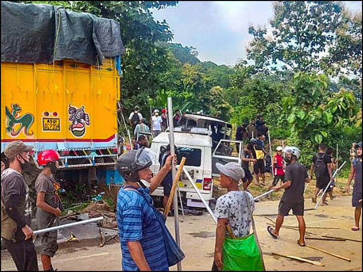 Assam Mizoram Border Tension: 6 police officer dies, Oppistion blame center and state government ann असम-मिजोरम सीमा विवाद: 6 पुलिसकर्मियों की मौत का मुद्दा गर्माया, विपक्ष ने केंद्र और राज्य सरकार को ठहराया जिम्मेदार