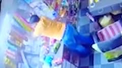 Banaskantha: ડીસા હાઈવે પર આવેલી એક હોટલમાં અસામાજિક તત્વોએ કરી તોડફોડ, જુઓ વીડિયો