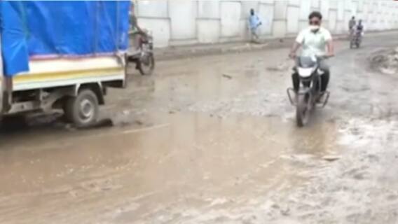 રાજકોટમાં બે દિવસ પહેલા 4 ઇંચથી વધુનો વરસાદ, રસ્તાની હાલત થઈ ખસતા